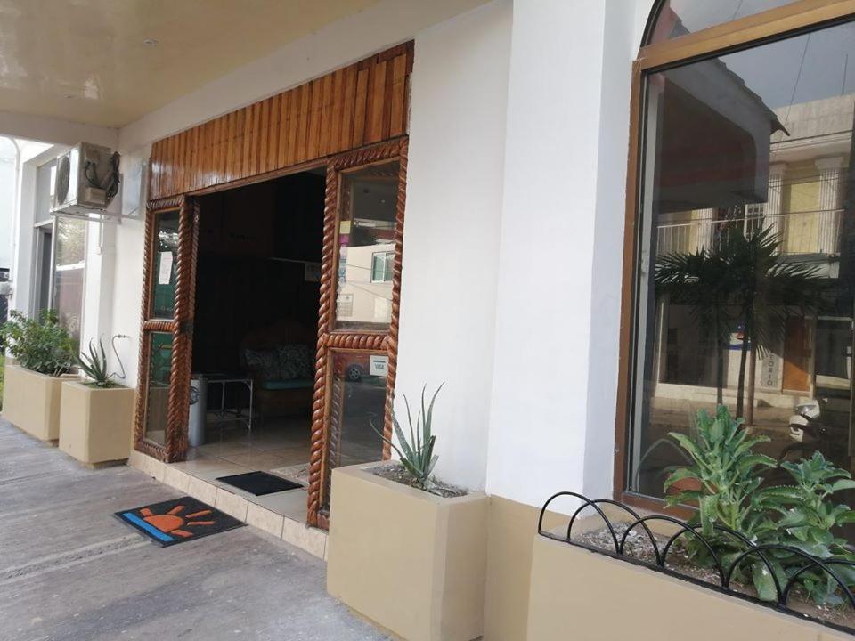 Hotel Sol Del Pacifico Lázaro Cárdenas Buitenkant foto