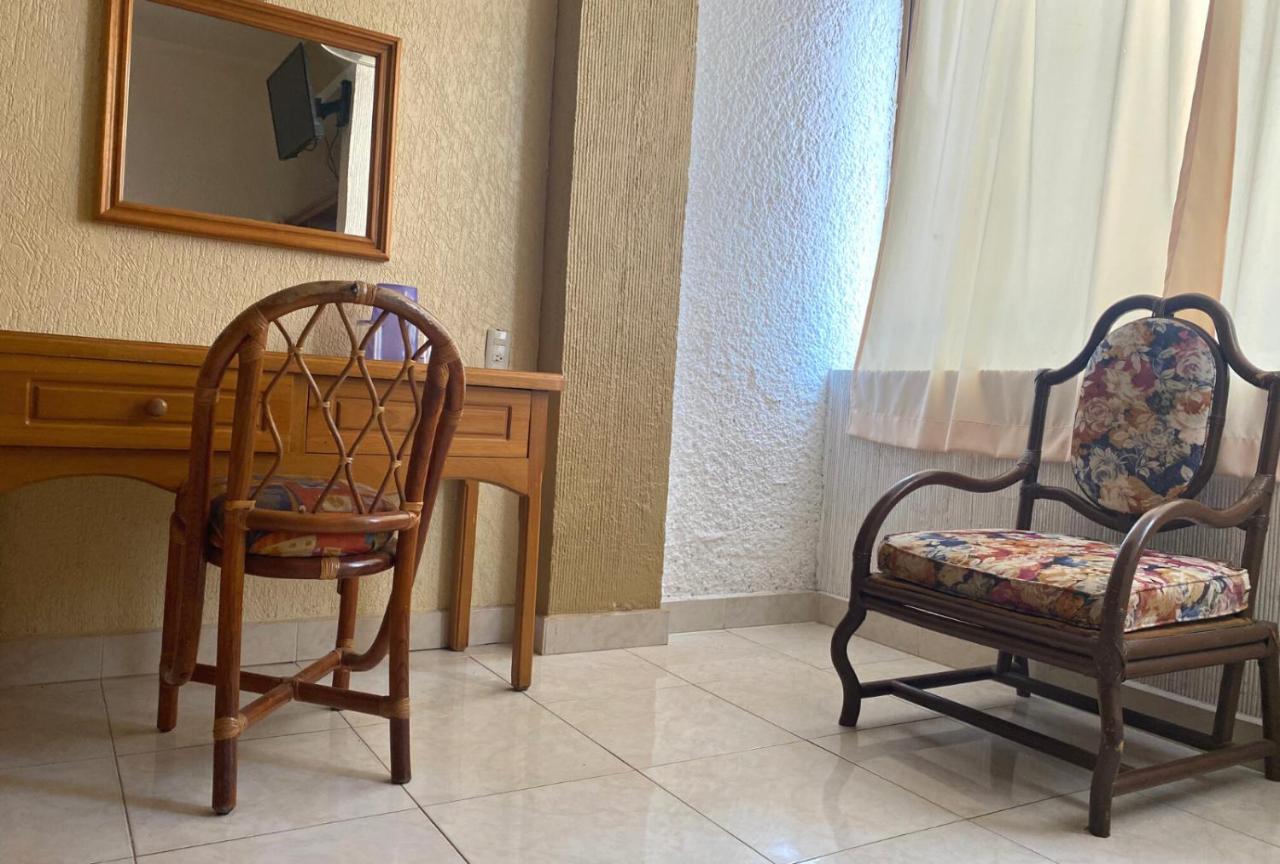 Hotel Sol Del Pacifico Lázaro Cárdenas Buitenkant foto