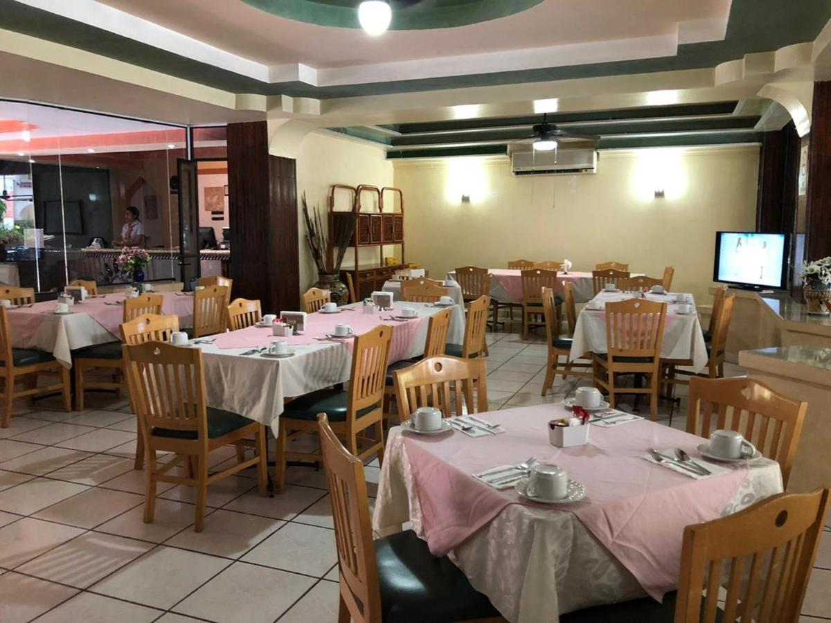 Hotel Sol Del Pacifico Lázaro Cárdenas Buitenkant foto